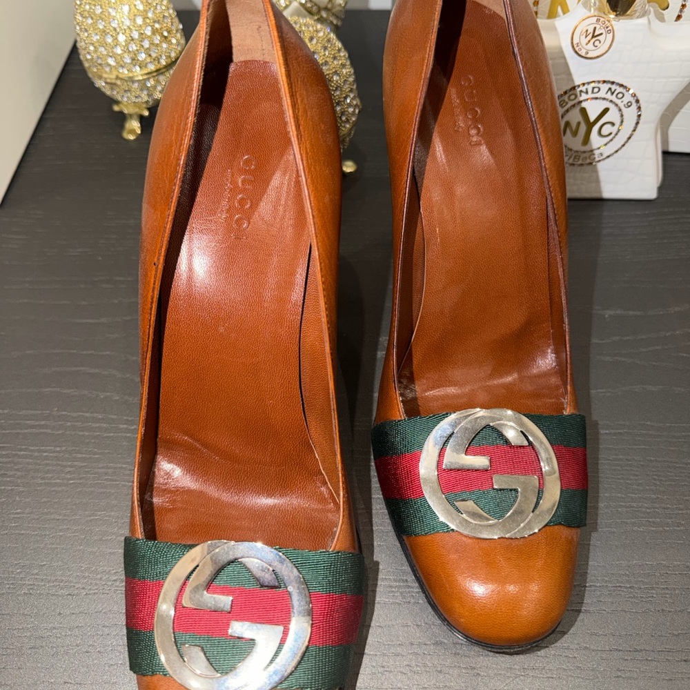 Gucci Women's Tan Leather Heels with Silver Logo
